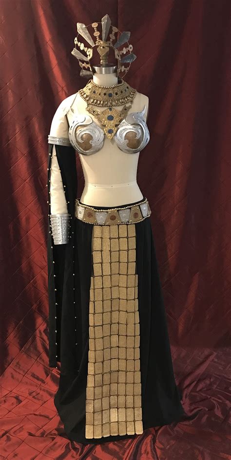 akasha queen of the damned costume
